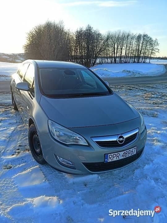 Używany Opel Astra 2010 Szary Hatchback