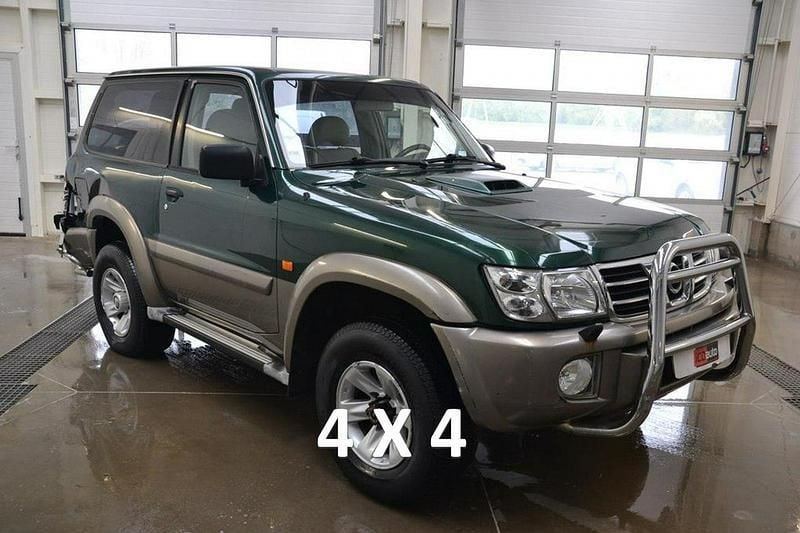 Zielony Używany 2003 Nissan Patrol SUV | 35 500 zł - Obraz 1/4
