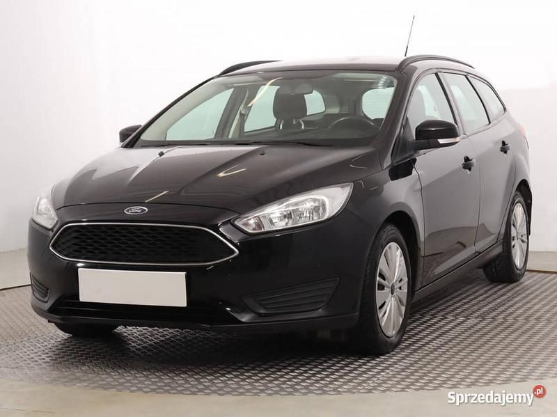 Używany Ford Focus 2015 Czarny Kombi