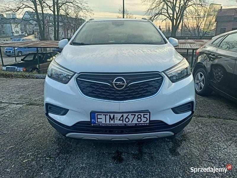 Biały (metalik) Używany 2017 Opel Mokka SUV | 46 900 zł (Dobra cena) - Obraz 1/4