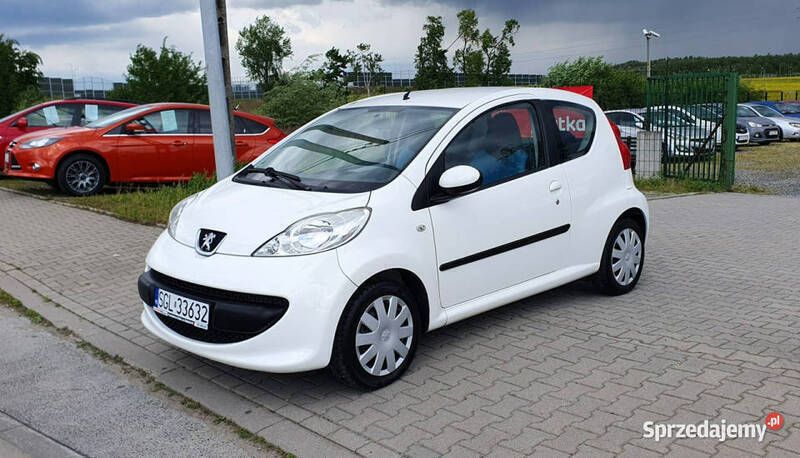 Biały Używany 2009 Peugeot 107 Hatchback | 14 900 zł - Obraz 1/4