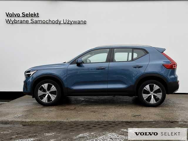 Używany Volvo XC40 163 KM (119 kW) 2025 Niebieski SUV