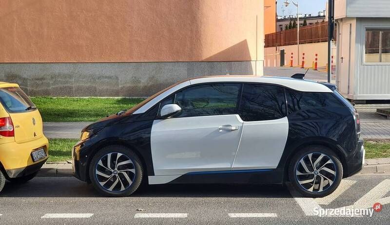 Używany 2014 BMW i3 Hatchback | 35 000 zł (Uczciwa cena) - Obraz 1/4