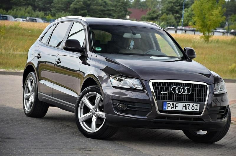 Fioletowy (metalik, perła) Używany 2012 Audi Q5 SUV | 49 900 zł (Dobra cena) - Obraz 1/4