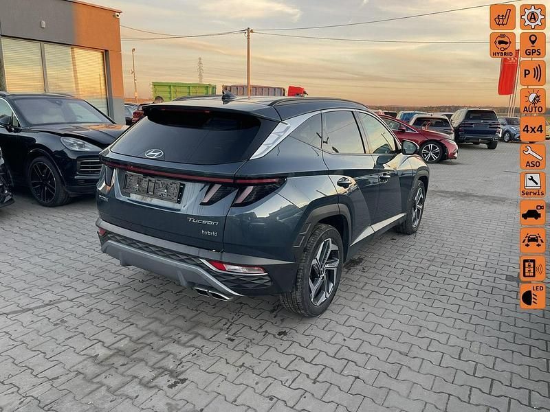 Zielony ciemny (metalik) Używany 2023 Hyundai Tucson SUV | 79 900 zł - Obraz 1/4