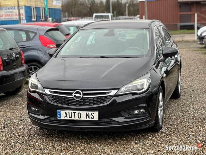 Czarny Używany 2017 Opel Astra Sedan/Limuzyna | 42 900 zł (Drogi) - Obraz 1/4