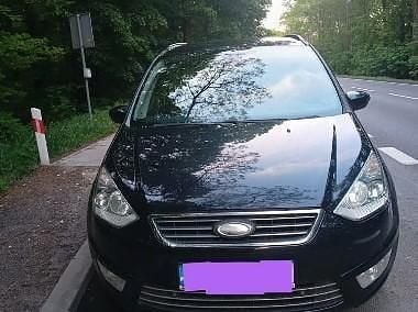 Czarny Używany 2010 Ford Galaxy Titanium Minivan | 20 500 zł (Uczciwa cena) - Obraz 1/4