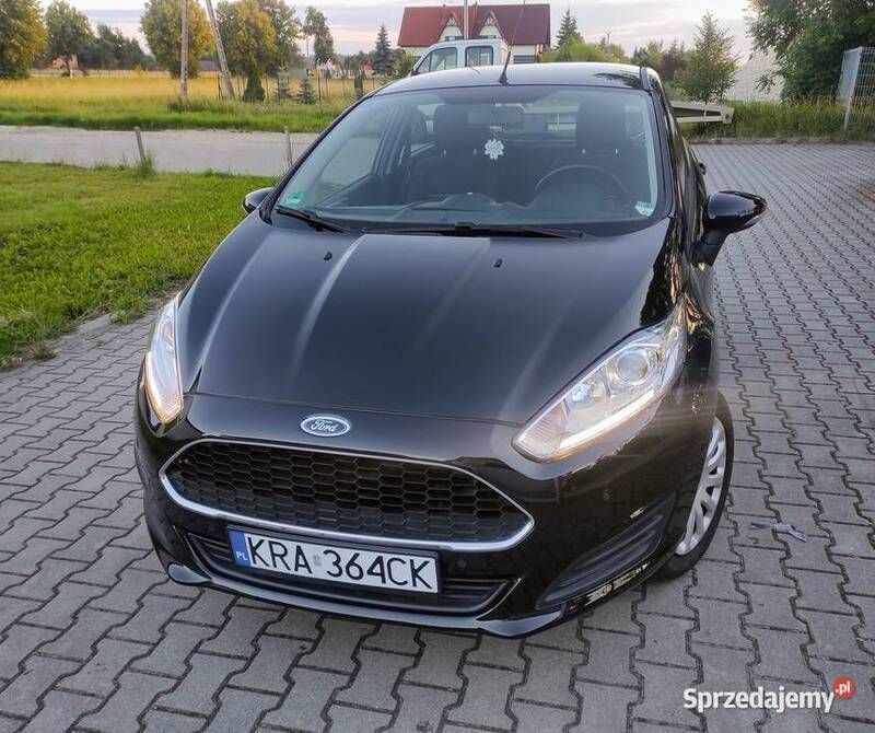 Czarny Używany 2016 Ford Fiesta Hatchback | 33 900 zł (Uczciwa cena) - Obraz 1/4