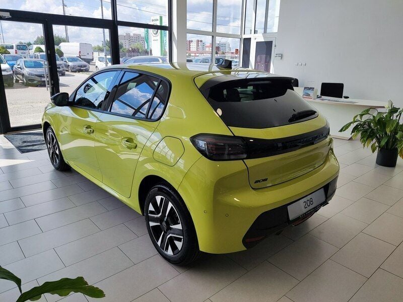 Używany Peugeot 208 Allure 100 KM (73 kW) 2024 Żółty (metalik) Hatchback