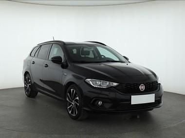Czarny Używany 2018 Fiat Tipo Kombi | 41 999 zł (Uczciwa cena) - Obraz 1/4
