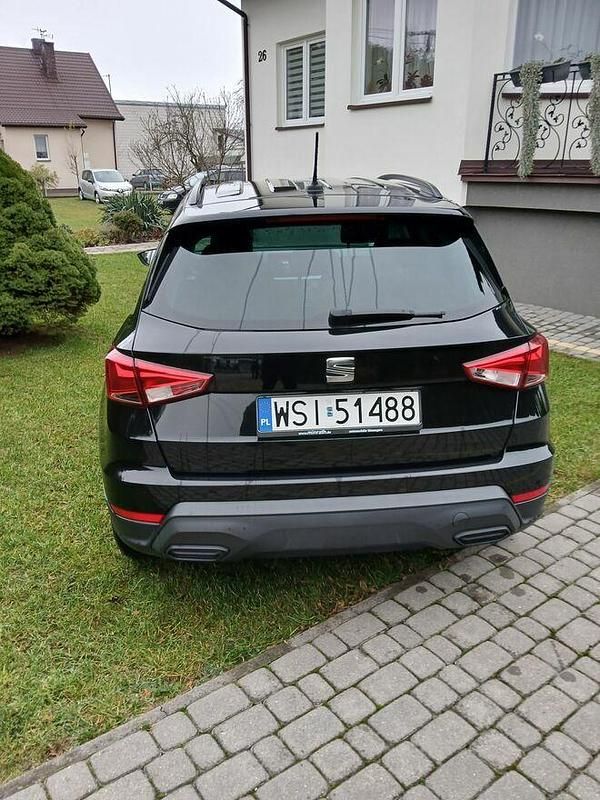 Używany Seat Arona 2022 Czarny SUV
