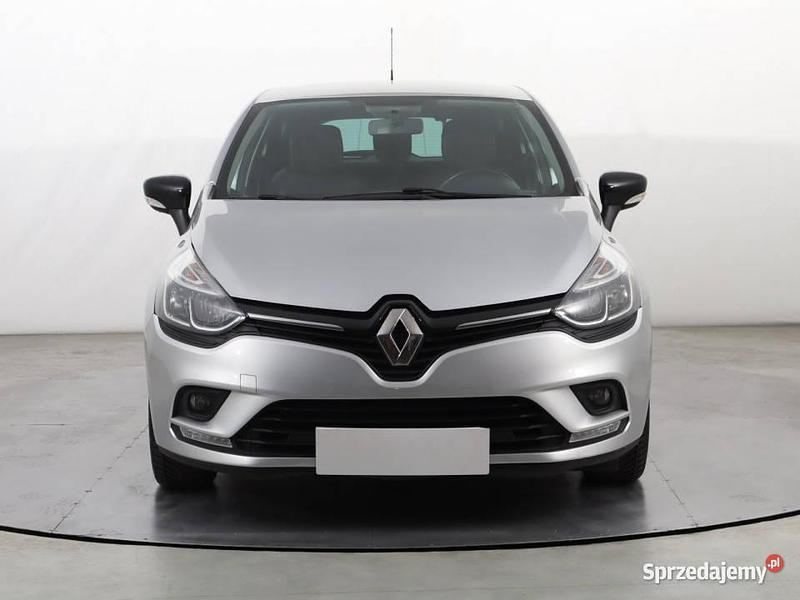 Używany Renault Clio V 2020 Srebrny Hatchback