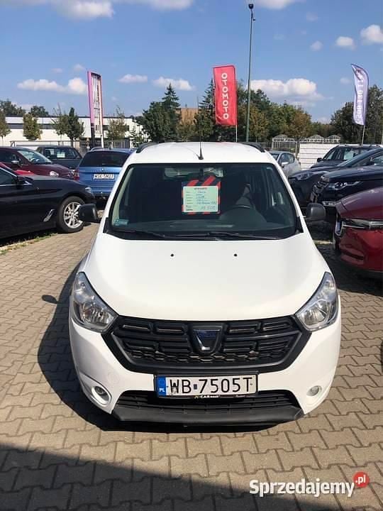 Biały Używany 2019 Dacia Lodgy Minivan | 19 500 zł (Dość drogi) - Obraz 1/4