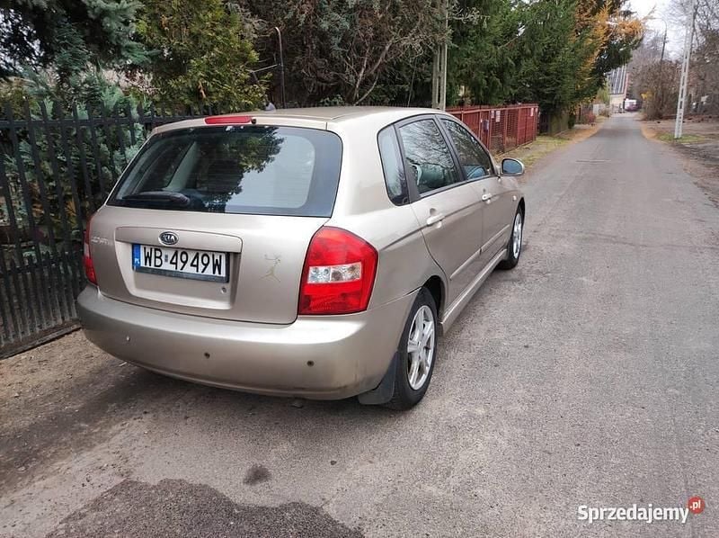 Używany 2005 Kia Cerato | 3200 zł - Obraz 1/4