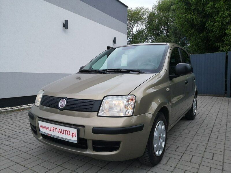 Złoty Używany 2011 Fiat Panda Hatchback | 9900 zł (Uczciwa cena) - Obraz 1/4