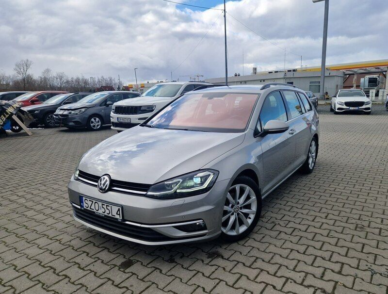 Inny (metalik) Używany 2017 VW Golf VII Kombi | 65 000 zł (Drogi) - Obraz 1/4