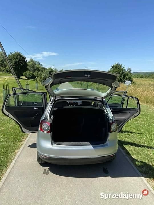 Srebrny Używany 2006 VW Golf Plus Cross Minivan | 10 000 zł (Uczciwa cena) - Obraz 1/4