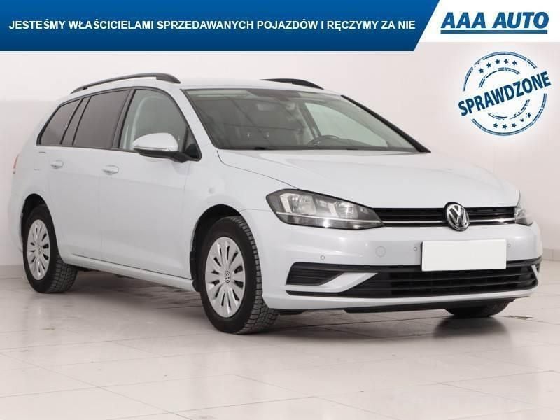 Srebrny Używany 2017 VW Golf VII | 42 499 zł (Uczciwa cena) - Obraz 1/4