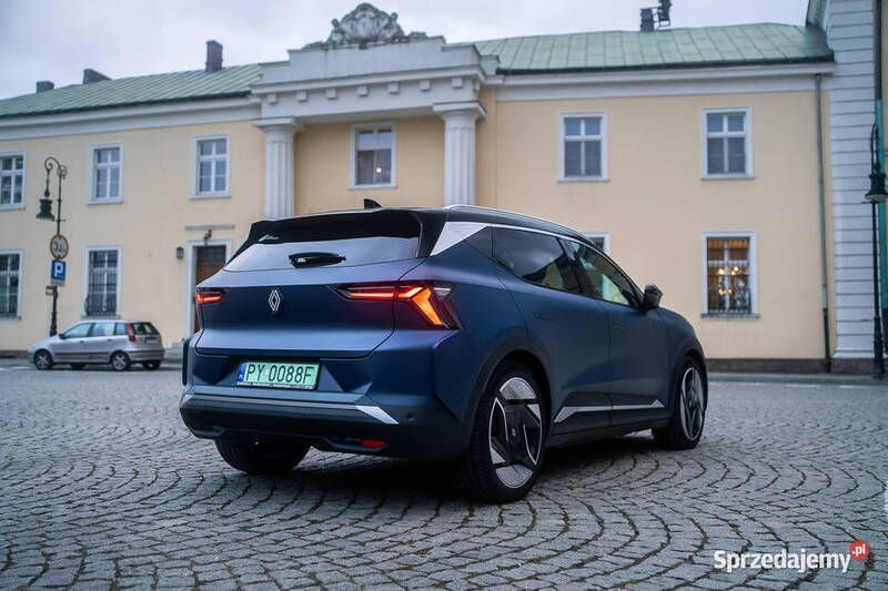 Używany 2024 Renault Scénic Iconic Minivan | 176 420 zł - Obraz 1/4