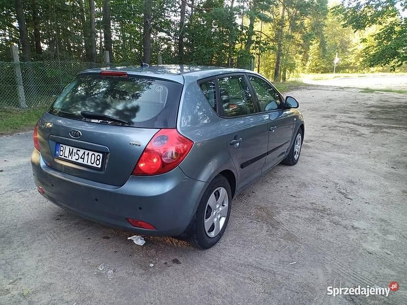 Używany 2007 Kia Ceed 2 | 7200 zł - Obraz 1/4