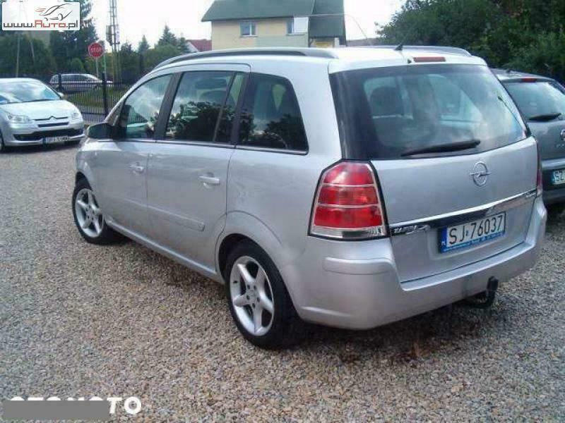 Używany Opel Zafira 120 KM (88 kW) 2006 Srebrny (metalik) Minivan