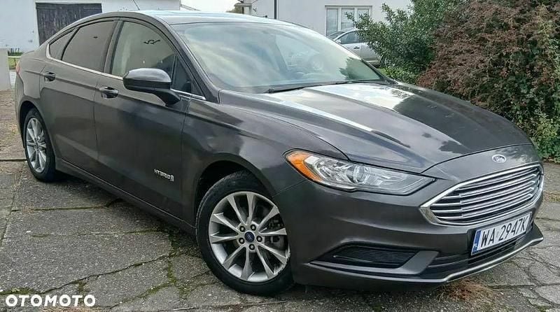 Szary Używany 2017 Ford Fusion Sedan/Limuzyna | 43 000 zł (Uczciwa cena) - Obraz 1/4