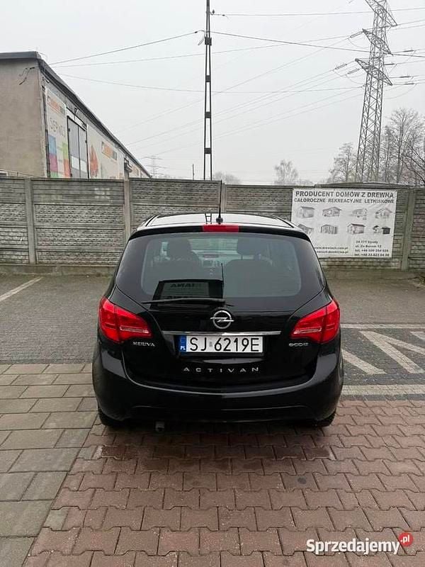 Używany 2010 Opel Meriva Minivan | 12 000 zł (Uczciwa cena) - Obraz 1/4
