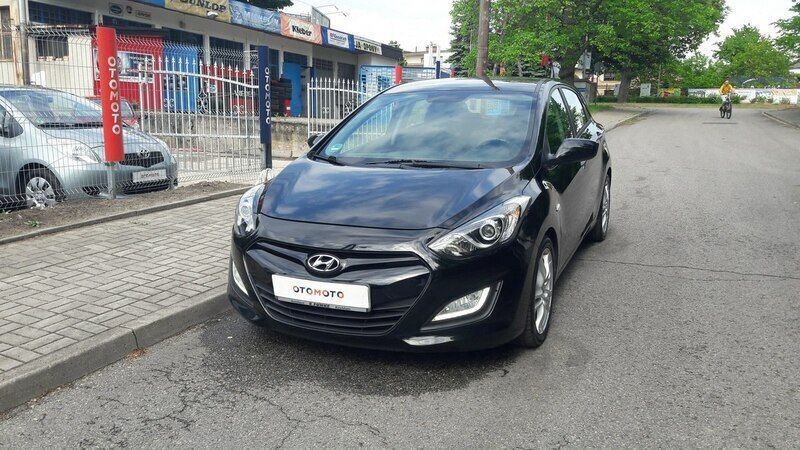 Używany Hyundai i30 90 KM (66 kW) 2013 Czarny Hatchback