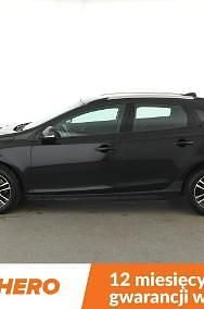 Używany Volvo V40 150 KM (110 kW) 2017 Czarny Hatchback