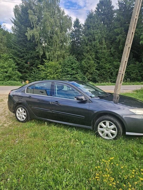 Używany Renault Laguna III 110 KM (80 kW) 2010 Inny kolor Sedan/Limuzyna