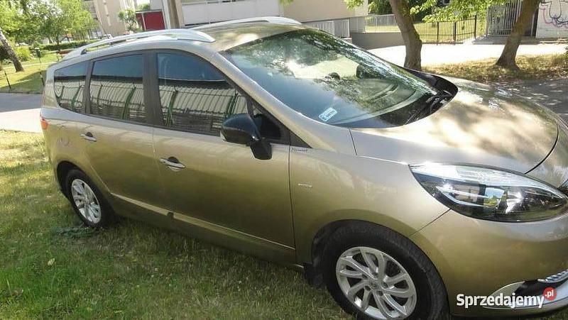 Używany Renault Grand Scénic III LIMITED 132 KM (97 kW) 2014 Beżowy Minivan