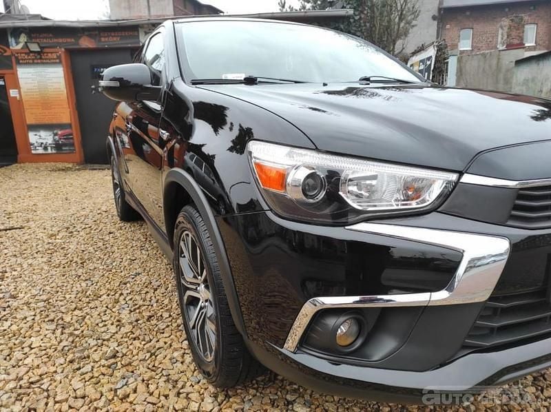Używany 2017 Mitsubishi Outlander SUV | 46 000 zł (Super Cena) - Obraz 1/4