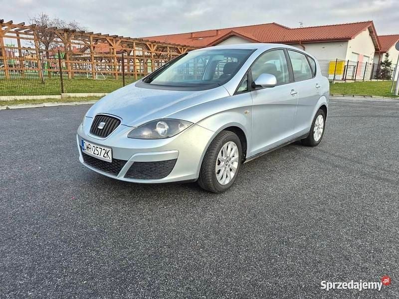 Używany Seat Toledo 2009 Srebrny Hatchback