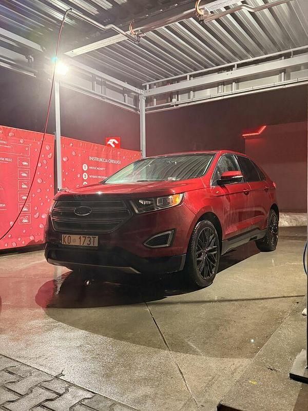 Używany Ford Edge 2016 Czerwony SUV