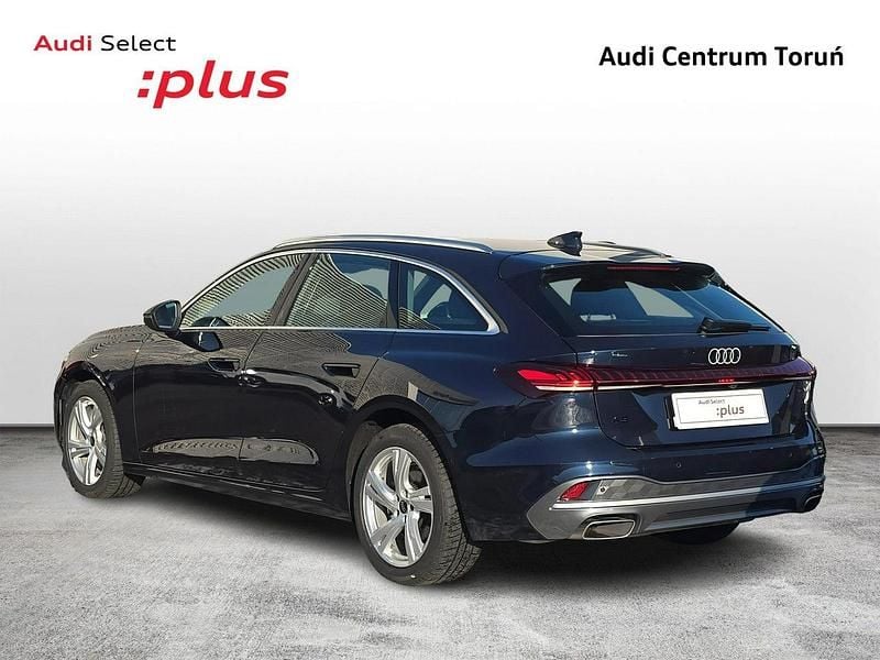 Używany Audi A5 Ambiente 150 KM (110 kW) 2024 Niebieski Coupe