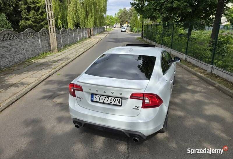 Używany Volvo S60 R-Design 2015 Sedan/Limuzyna