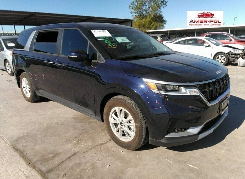 Używany Kia Carnival 290 KM (213 kW) 2021 Niebieski ciemny Minivan