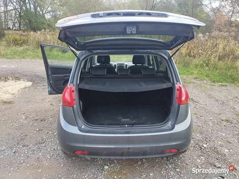 Używany Kia Venga 90 KM (66 kW) 2011 Hatchback