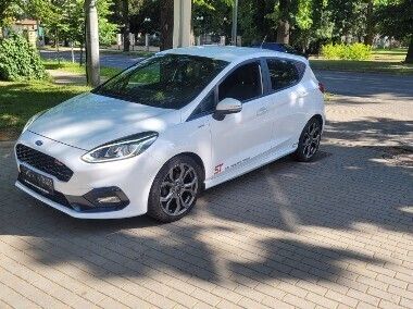 Biały Używany 2018 Ford Fiesta ST-Line Hatchback | 43 000 zł (Dość drogi) - Obraz 1/4