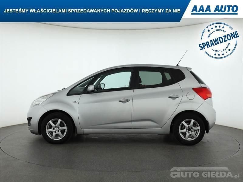 Używany Kia Venga 90 KM (66 kW) 2012 Srebrny Hatchback