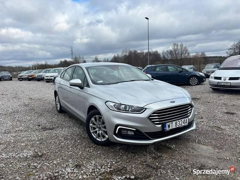 Używany Ford Mondeo Trend 150 KM (110 kW) 2020 Srebrny Sedan/Limuzyna
