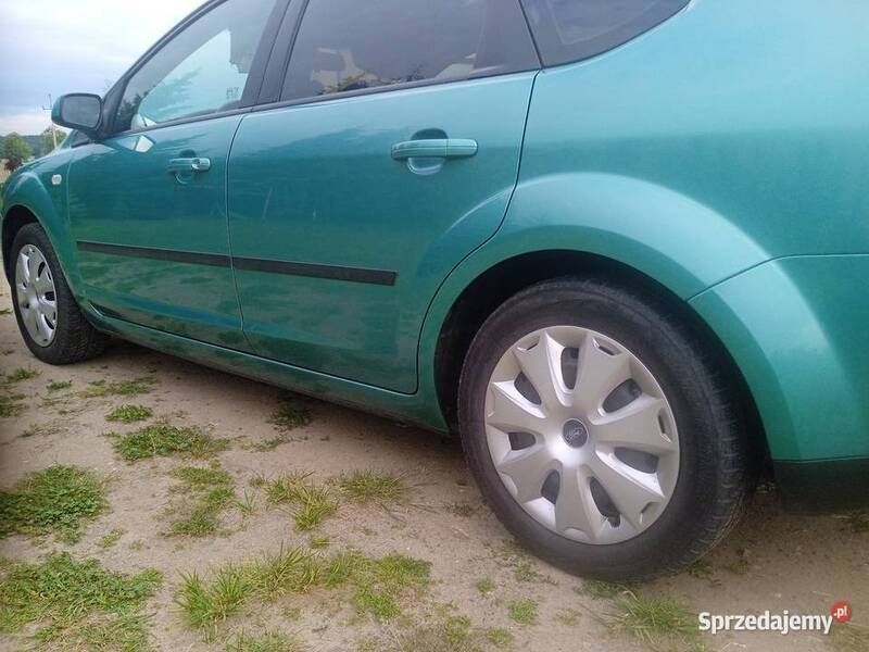 Zielony Używany 2006 Ford Focus Sedan/Limuzyna | 9900 zł (Uczciwa cena) - Obraz 1/4