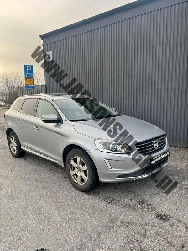 Srebrny Używany 2014 Volvo XC60 SUV | 82 000 zł (Uczciwa cena) - Obraz 1/4