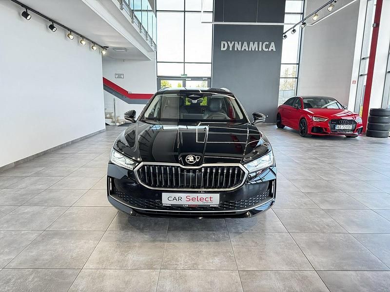 Czarny Używany 2024 Skoda Superb LAURIN & KLEMENT Kombi | 158 900 zł - Obraz 1/2