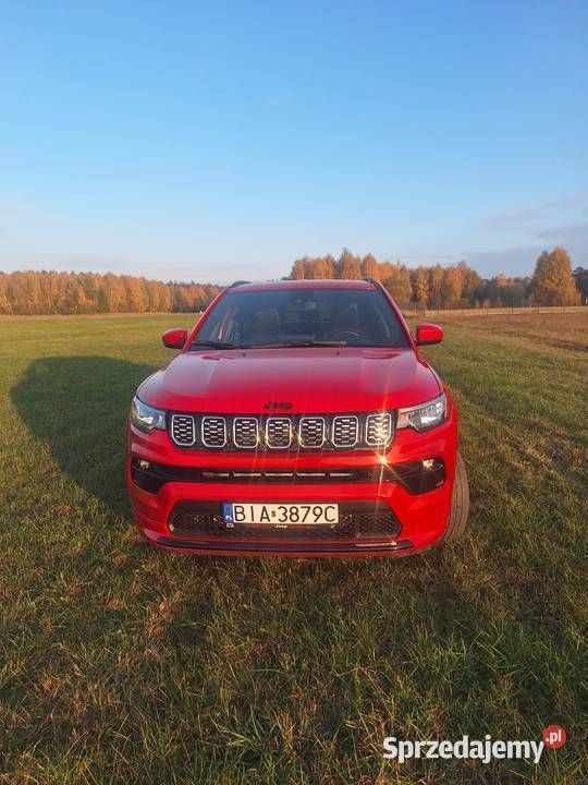 Czerwony Używany 2022 Jeep Compass Altitude SUV | 115 000 zł - Obraz 1/4