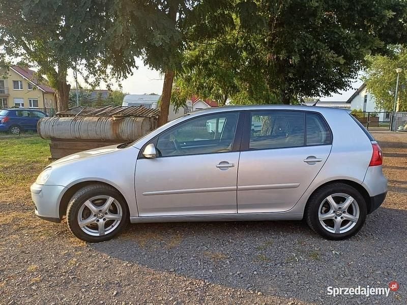 Srebrny Używany 2007 VW Golf V Hatchback | 11 900 zł (Uczciwa cena) - Obraz 1/4