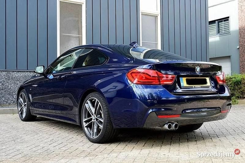 Używany 2018 BMW 420 Executive Coupe | 110 000 zł - Obraz 1/4