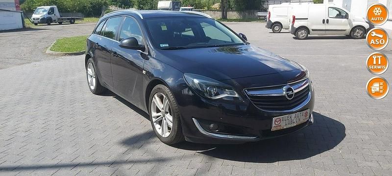 Używany Opel Insignia 140 KM (102 kW) 2015 Czarny Sedan/Limuzyna