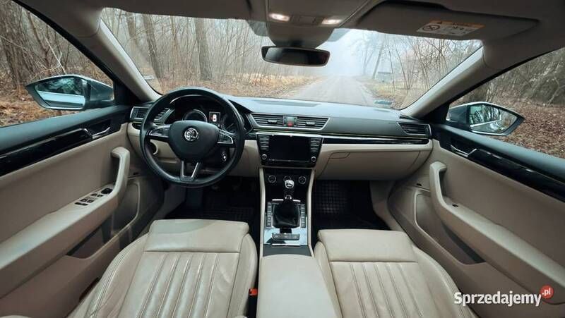 Szary Używany 2016 Skoda Superb LAURIN & KLEMENT Sedan/Limuzyna | 65 000 zł (Uczciwa cena) - Obraz 1/3