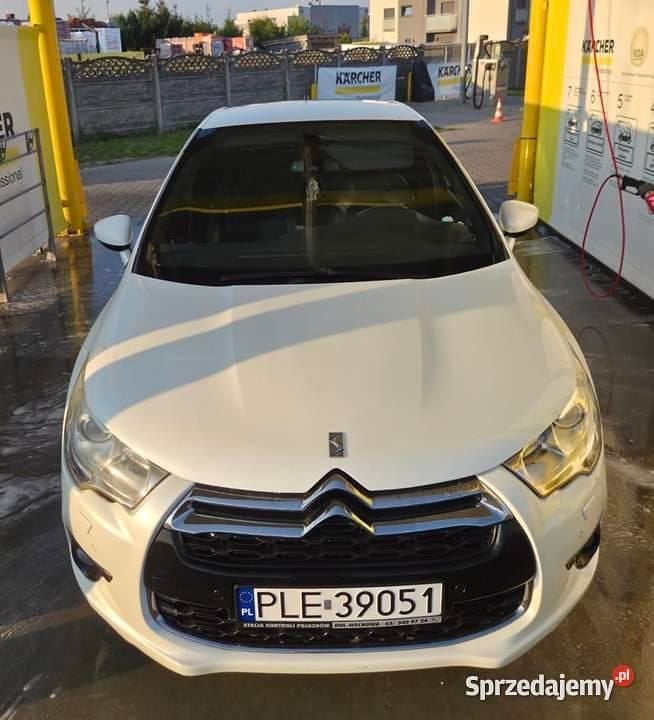 Używany 2013 Citroën DS4 Hatchback | 33 500 zł (Dość drogi) - Obraz 1/4